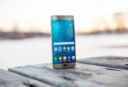Telefon Samsung do 1000 zł – ranking tanich modeli, które warto znać