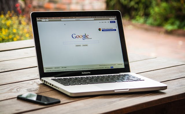 Google Bard – co to jest i jak działa?
