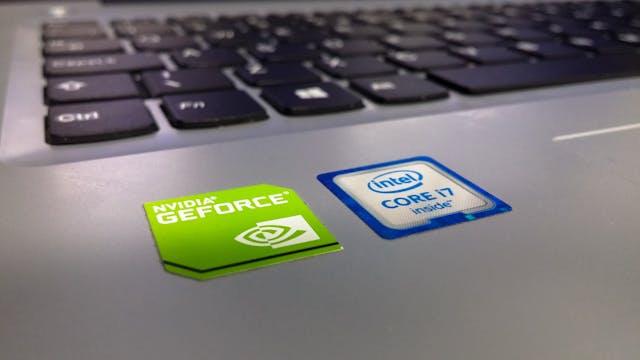 Intel UHD Graphics 620 – wydajność oraz specyfikacja