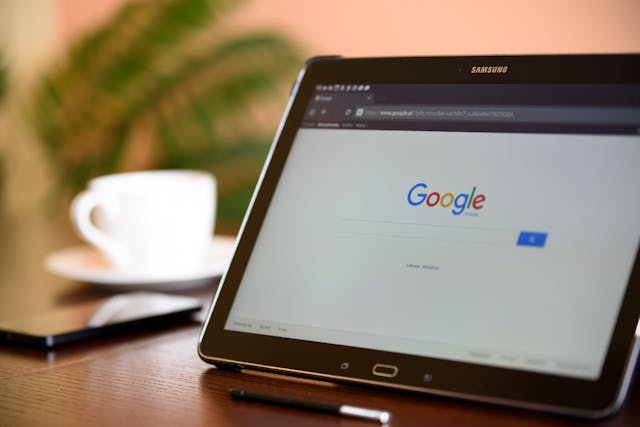Jak wylogować się z konta Google na telefonie i komputerze