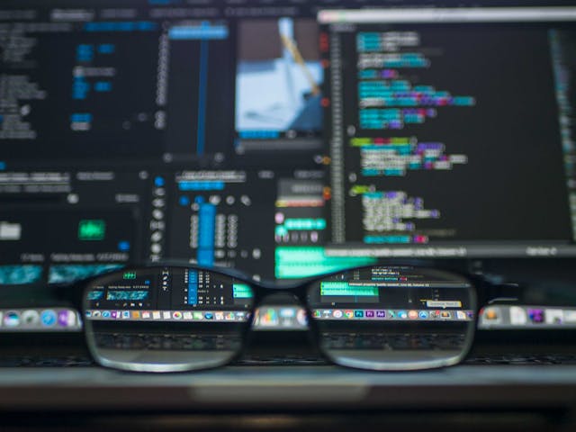 Co to jest BIOS i UEFI – różnice, funkcje i znaczenie dla działania komputera