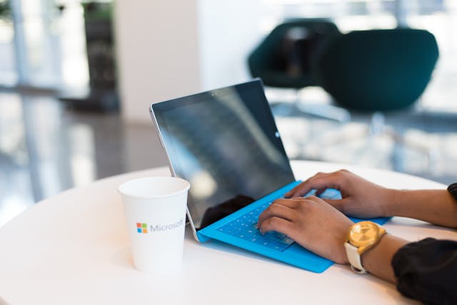 Jak zainstalować Windows 10 z pendrive – praktyczny przewodnik krok po kroku