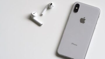 iPhone 11 – kompaktowy lider, który nadal ma coś do powiedzenia