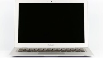 Jak obrócić ekran w laptopie – najprostsze sposoby