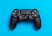 Jak podłączyć pada do PS4 – poradnik krok po kroku