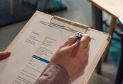 VAT OSS w sprzedaży online – kiedy procedura ułatwia rozliczenie podatku?