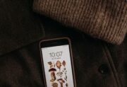 Jak zmienić tapetę na telefonie i dopasować ją do ekranu?