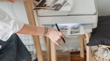 Jak podłączyć drukarkę do laptopa i prawidłowo ją skonfigurować?