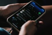 Polski smartfon – jakie telefony komórkowe są produkowane w Polsce?
